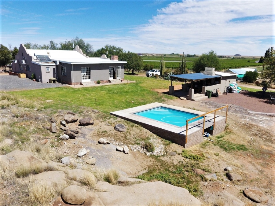 Commercial Property for Sale in Upington Rural Northern Cape